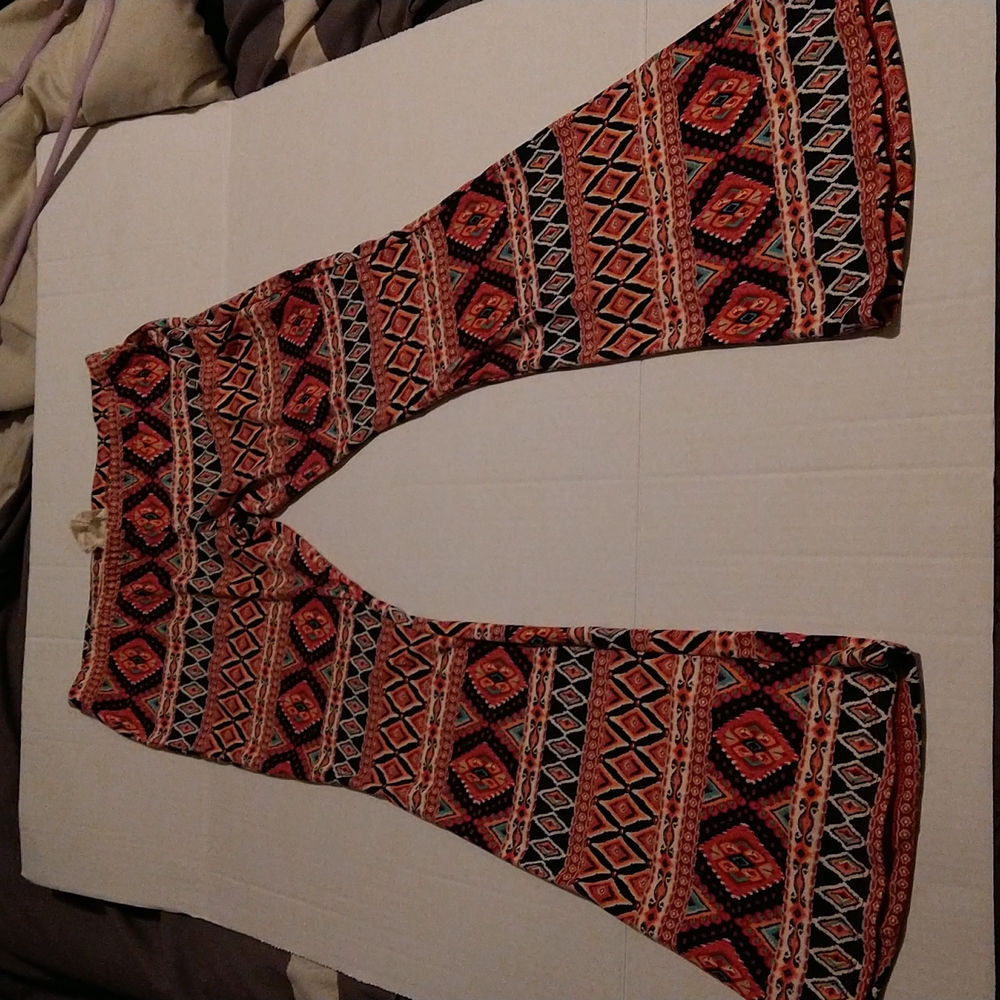 Girls bell bottom leggings